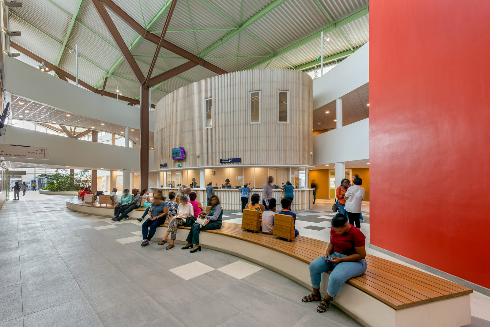 Curaçao Medical Center / Architecture by OZ Curaçao & EGM architecten